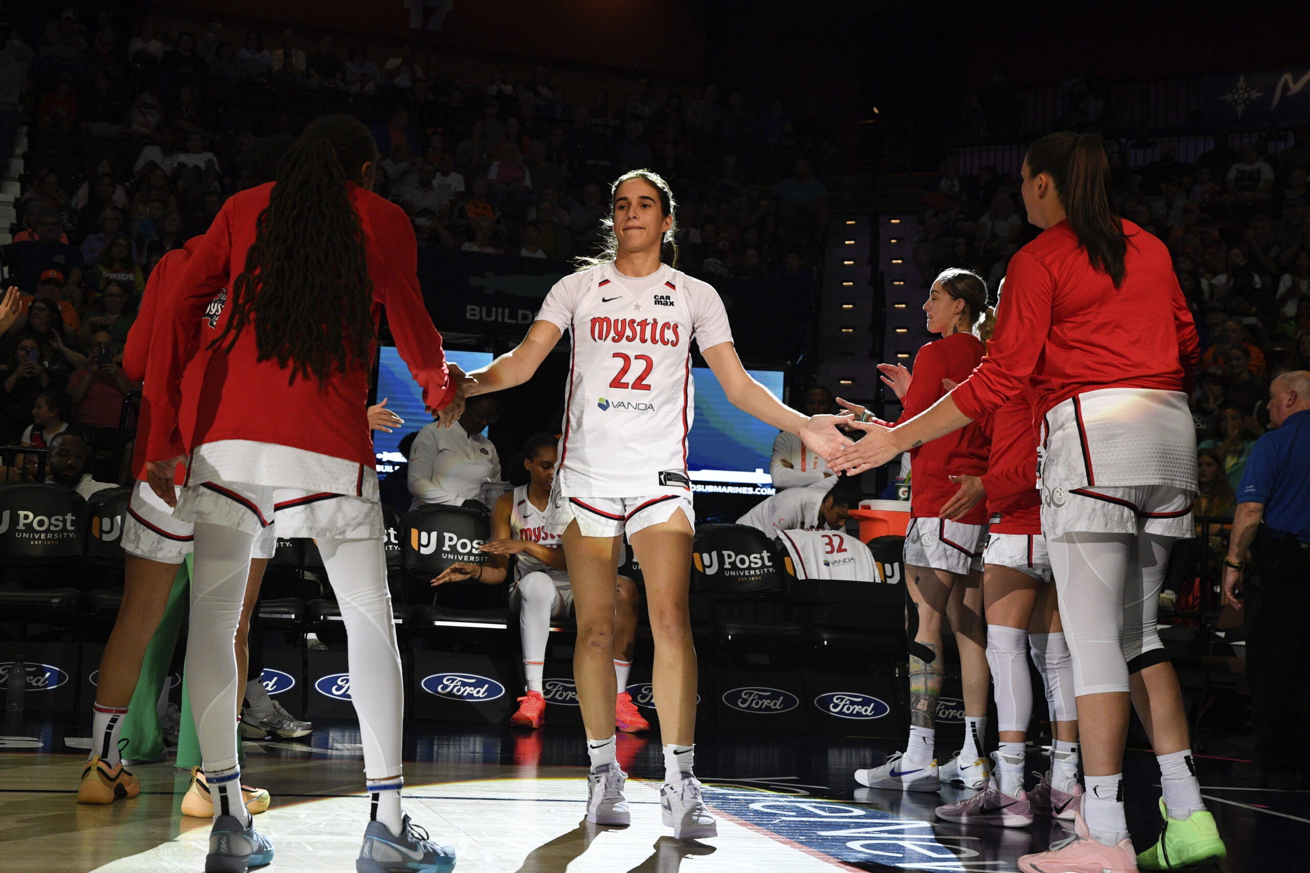 WNBA: AUG 21 Washington Mystics at Connecticut Sun