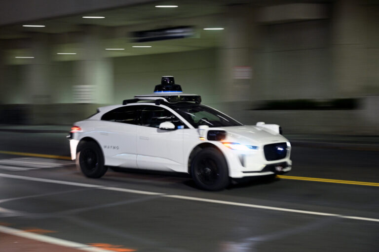Waymo DC AP - 26079109671101