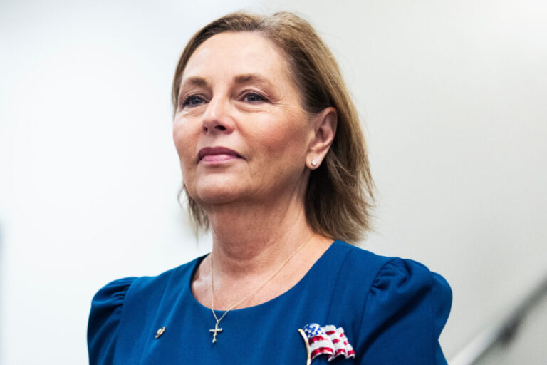 DarlineGraham3