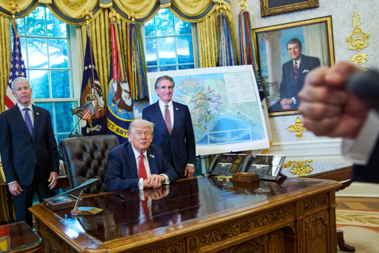 Donald Trump,Chris Wright,Doug Burgum