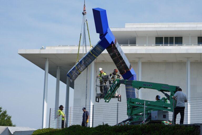 APTOPIX Kennedy Center Sculpture